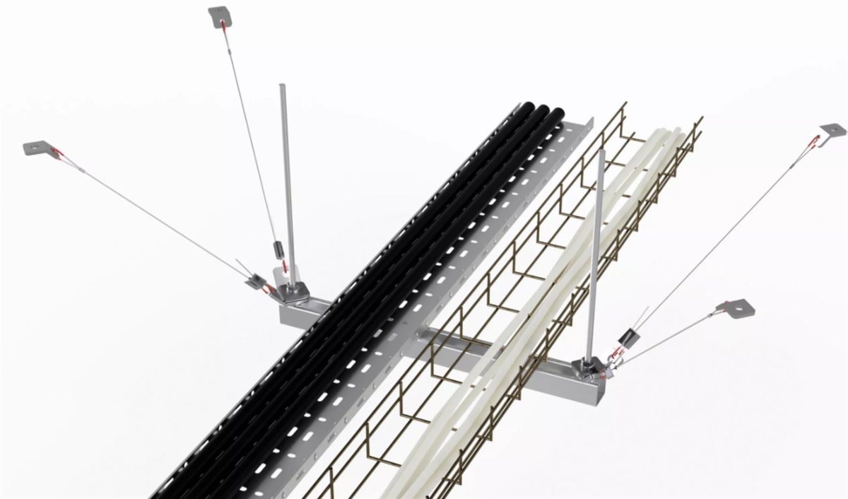 Seismic bracing assembly supporting cable tray and wire basket runs